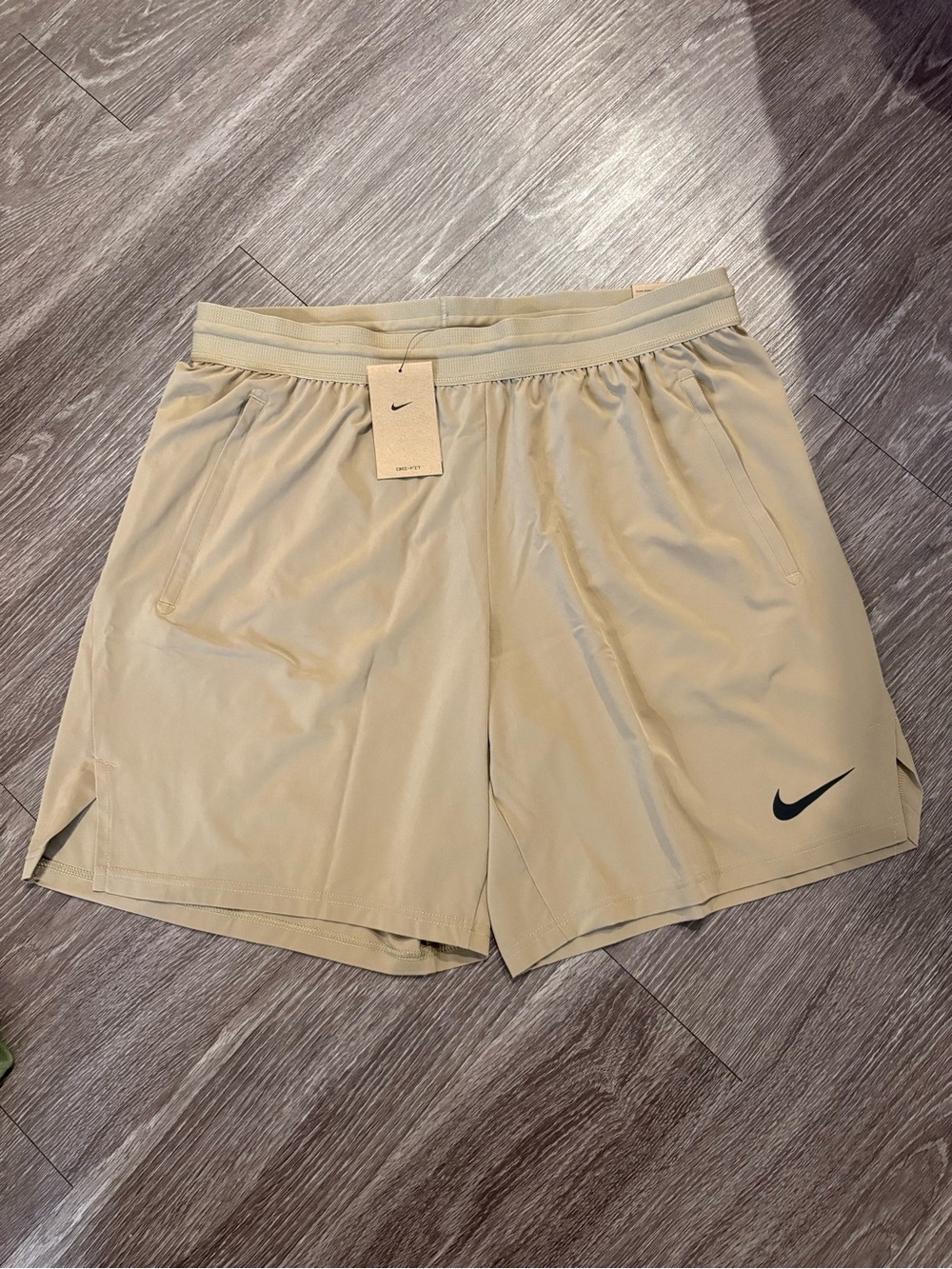 Nike Men's Dri-FIT Khaki Shorts Size XXL